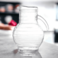 Jarra de Vidrio Espiral Resistente 1500ml mesa