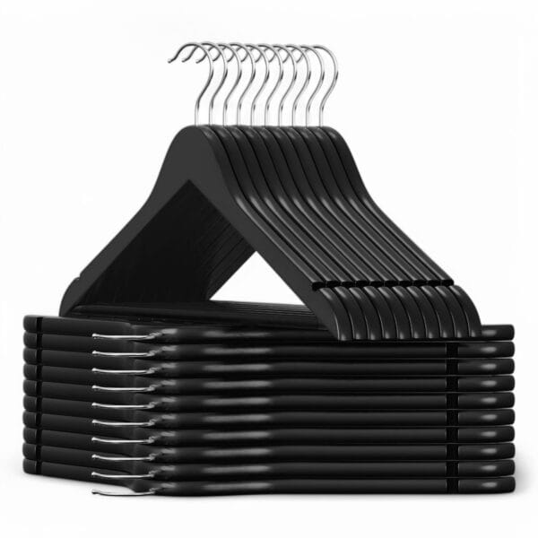 perchas de madera negras perchas de madera negras