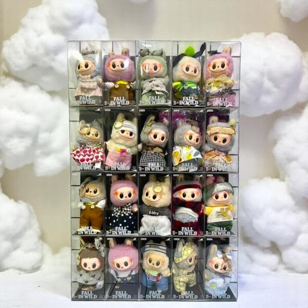 labubu con ropa caja fall in wild labubu con ropa caja fall in wild